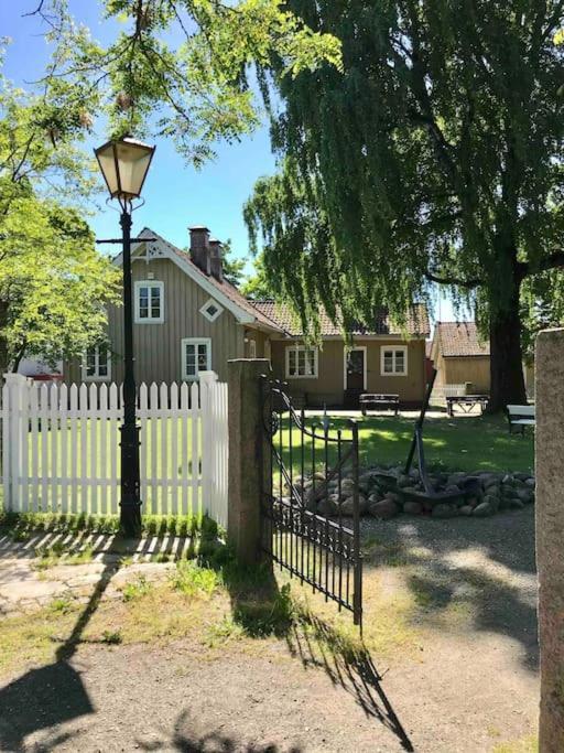 Stort Hus I Porsgrunn Sentrum Med Gangavstand Til "Alt" & Gratis Parkering Til Flere Biler Exterior photo